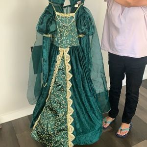 Girls medieval queen costume green gold dress size 10-12